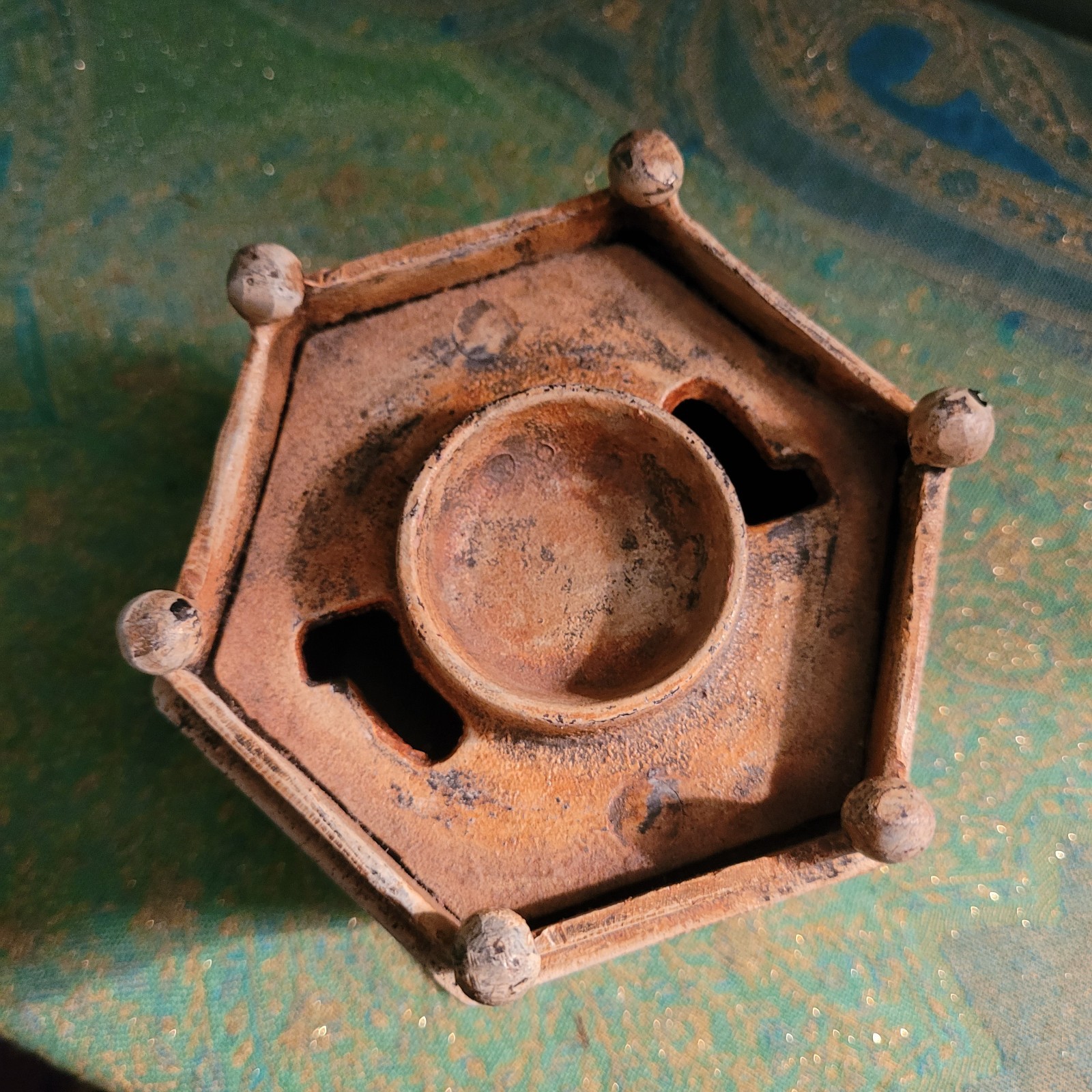 Vintage Mid Century Chinese Cast Iron Pagoda Lantern 16″ Tall MCM Garden Zen