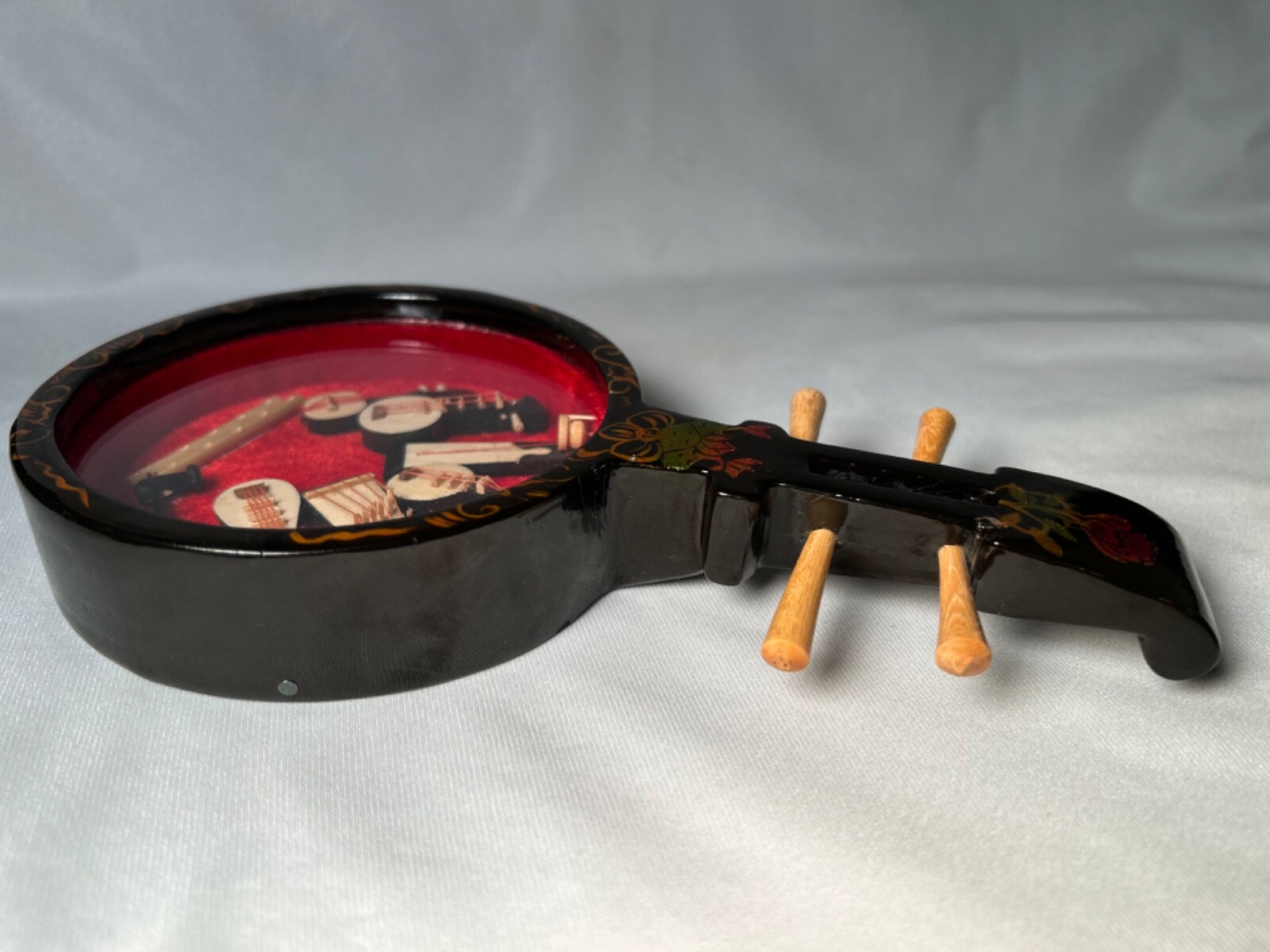 Chinese Black Lacquer Ruin-Shaped Shadow Box 8 Miniature Instruments 8.25″ READ