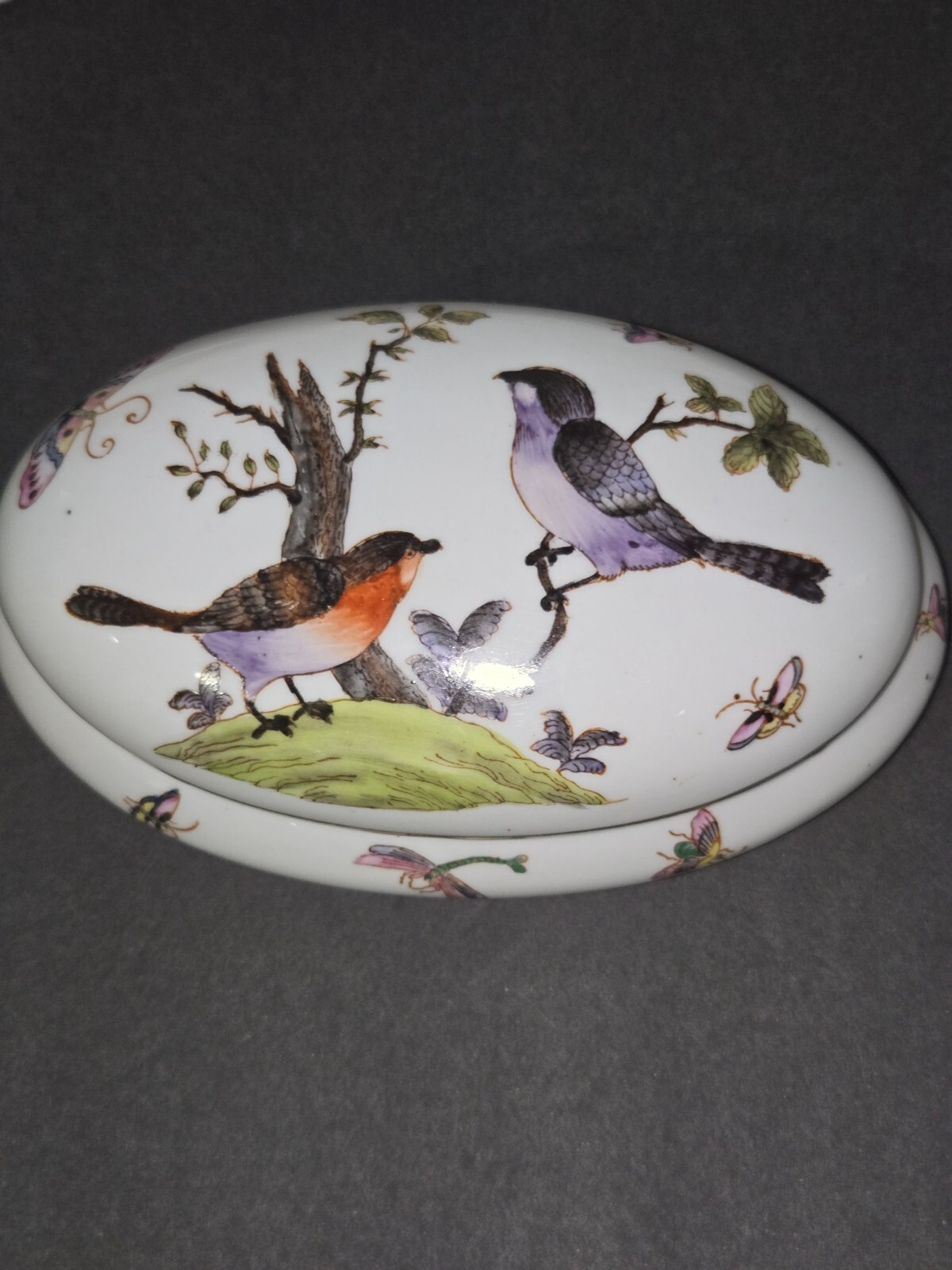 Vintage Hua Ping Tang Zhi Porcelain Chinese Bird Trinket Box Hand Painted