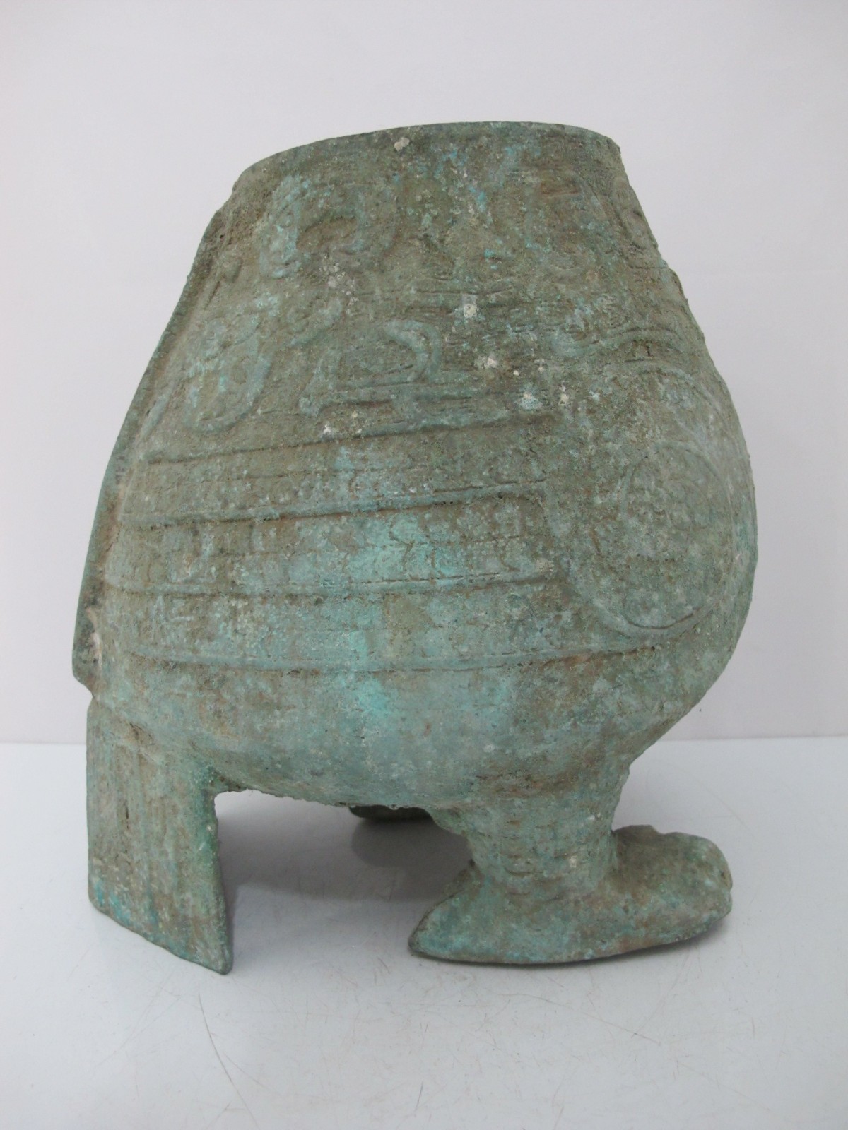 Antique CHINESE Bronze Ware Archaic OWL Bird Wine Vessel Pot Missing Head