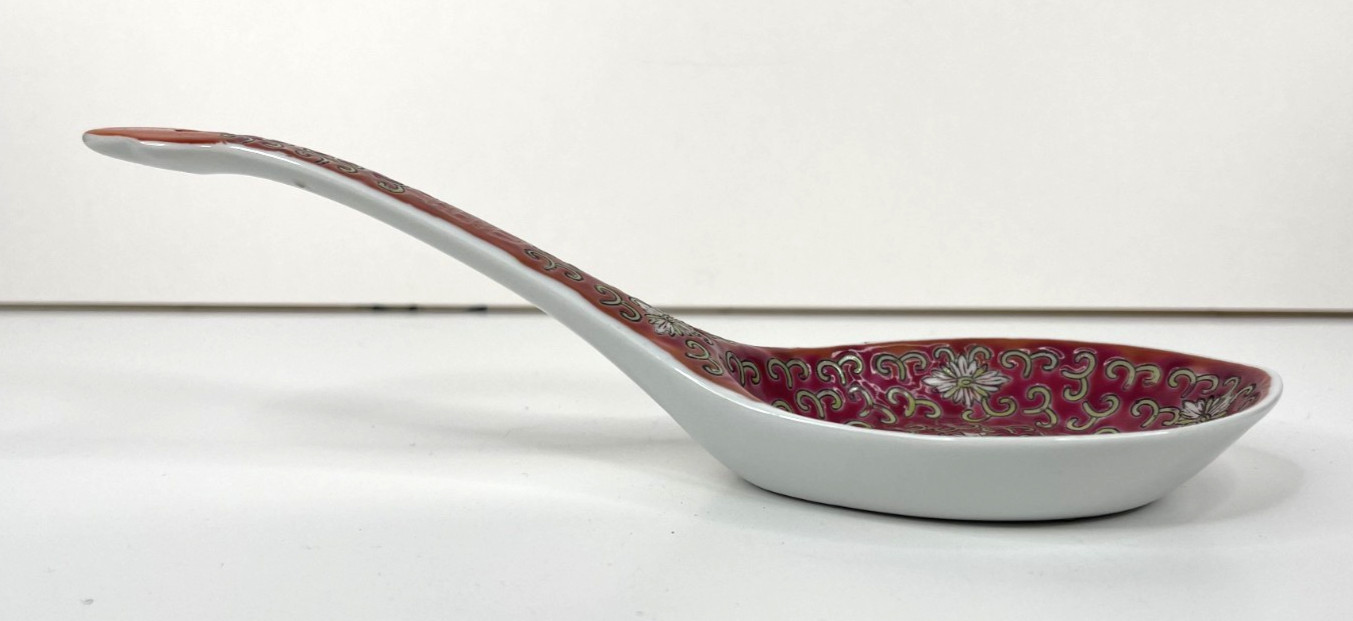 Serving Spoon Red Mun Shou 9″ Chinese Porcelain Longevity Pattern