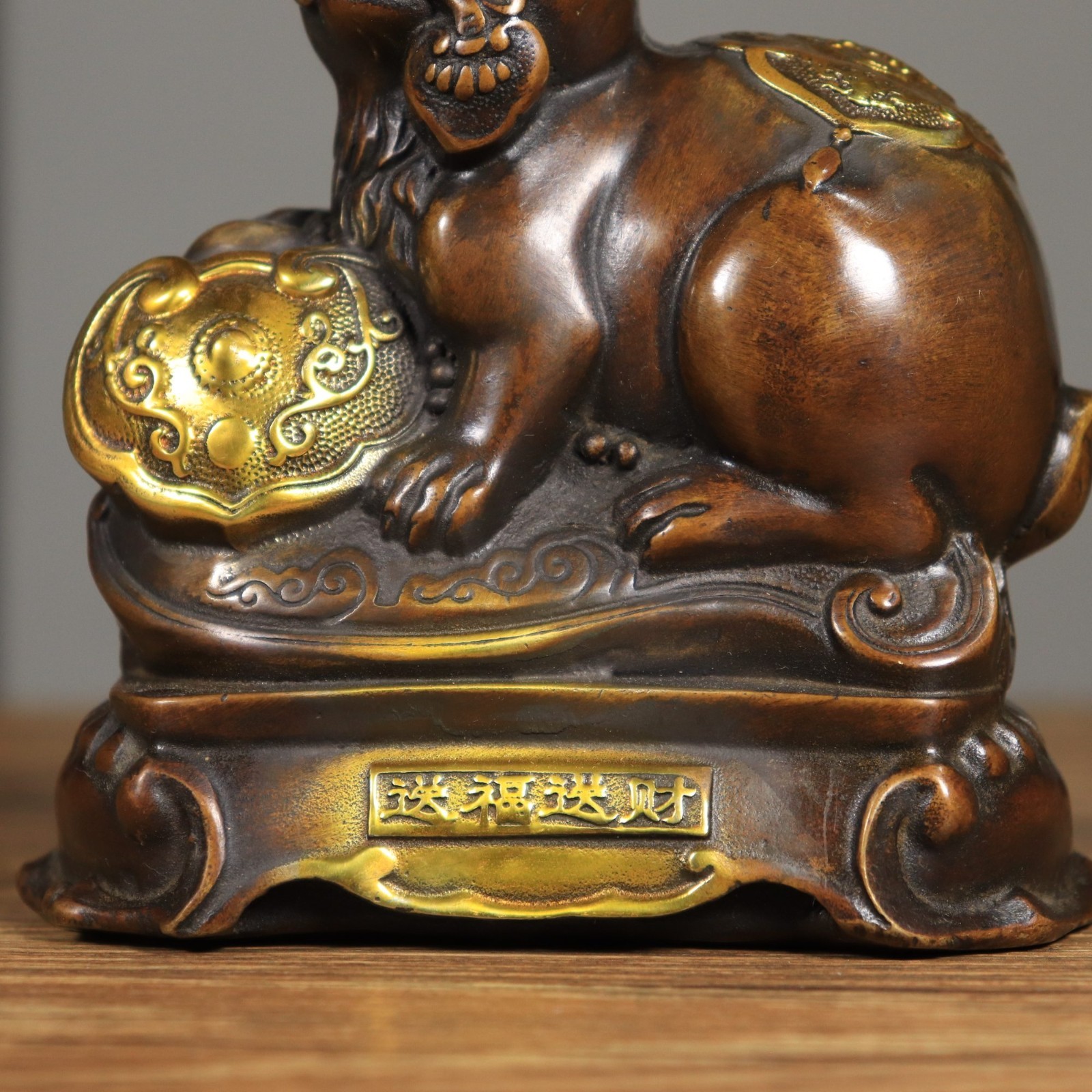 Pure copper wealth gilded lucky rabbit furniture ornaments