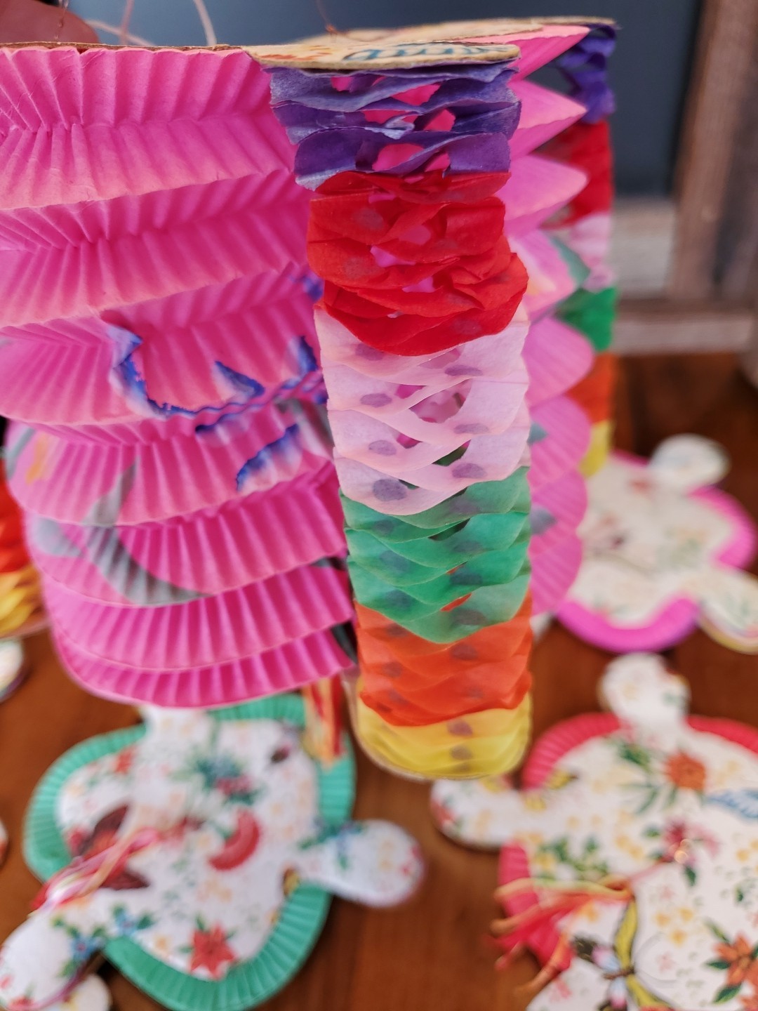 12 Genuine Vintage Chinese Paper Lanterns With Tassels Butterfly Print Cardstock