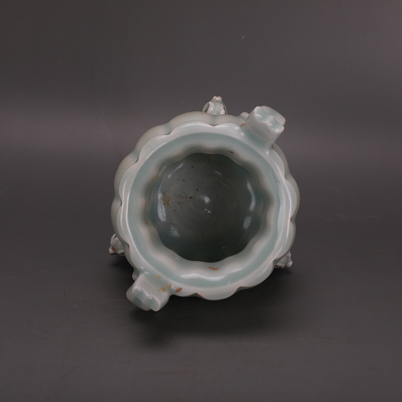 5.6″ Chinese Song Porcelain Lake Field Kiln Green Glaze Tripodia Incense Burner