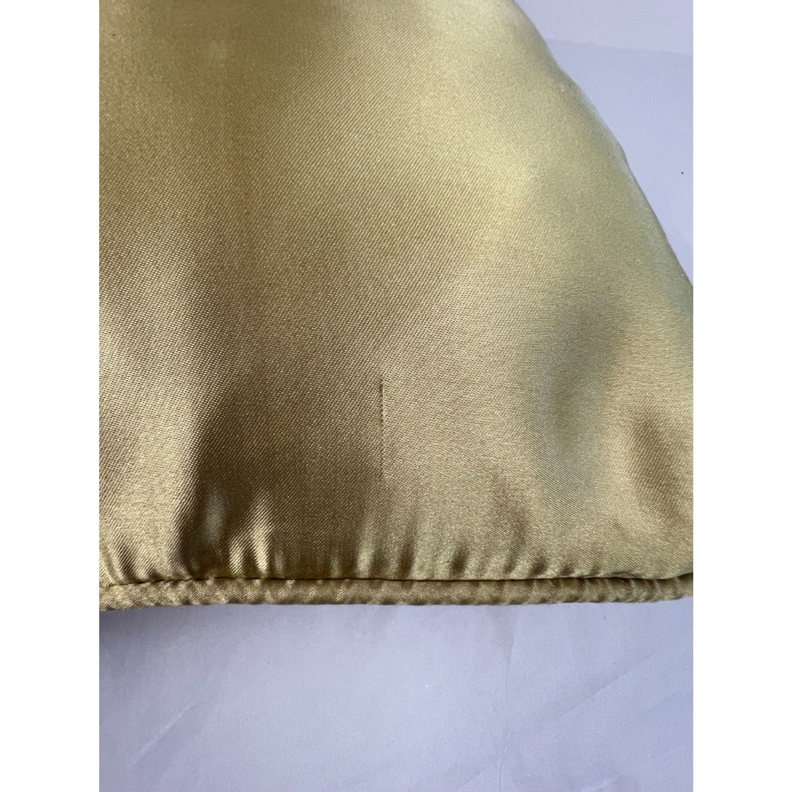 MCM Chinese 100% Silk Embroidered Throw Pillow Gold Removable Cover 15″x15″ EUC