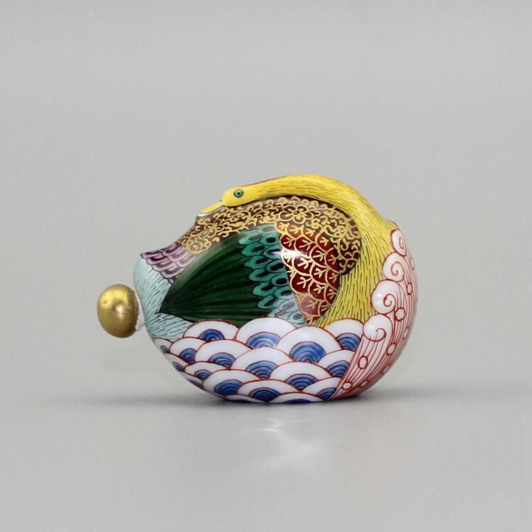 2.6″ Chinese Famille Rose Porcelain Gild Swan Sea Wave Snuff Bottle