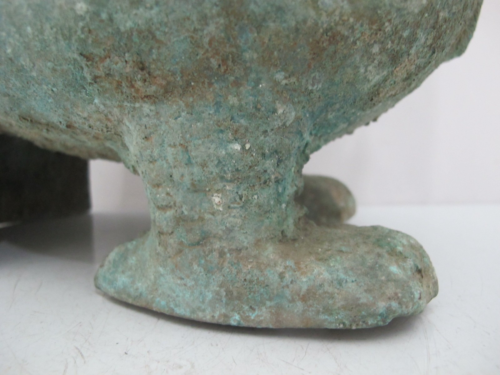 Antique CHINESE Bronze Ware Archaic OWL Bird Wine Vessel Pot Missing Head