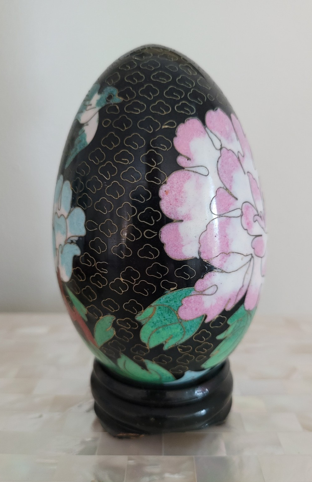Vintage Chinese Large Black Floral Bird Cloisonne Egg on Wood Stand 5-5/8″ High