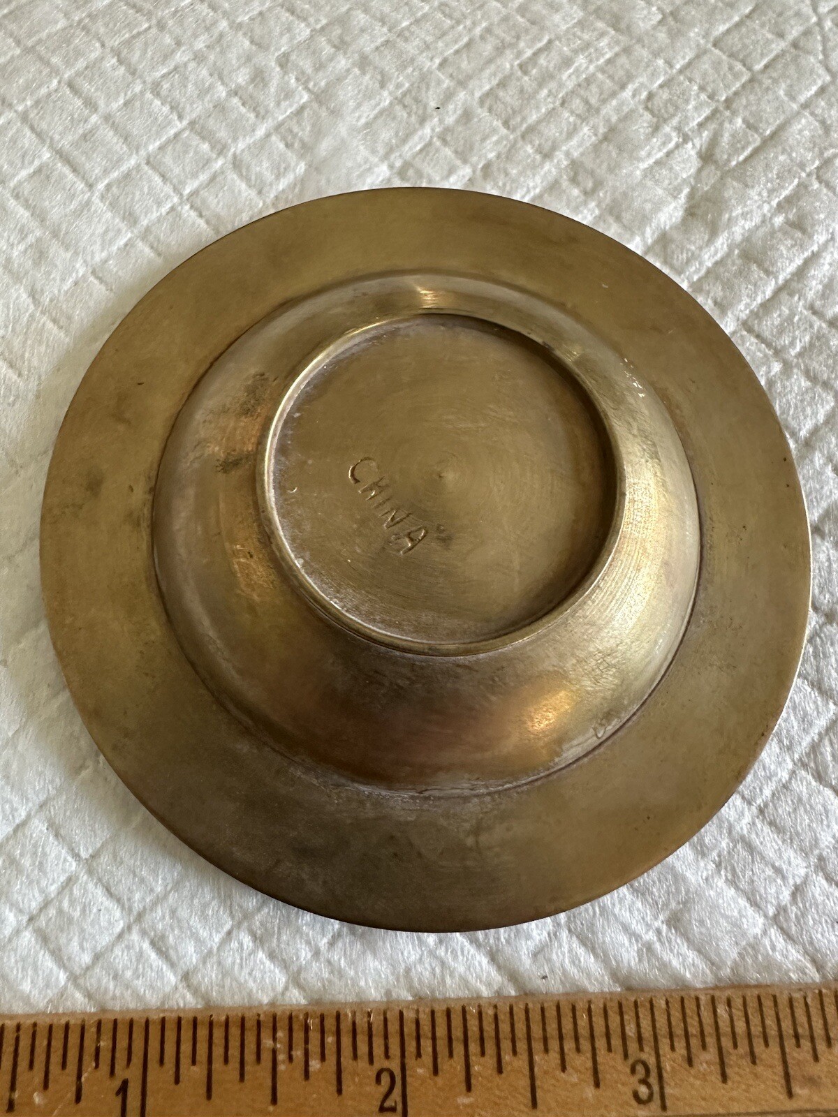 Antique Chinese 3 1/2″ Brass Trinket Dish Ashtray 2 Embedded Jewels Enamel Paint