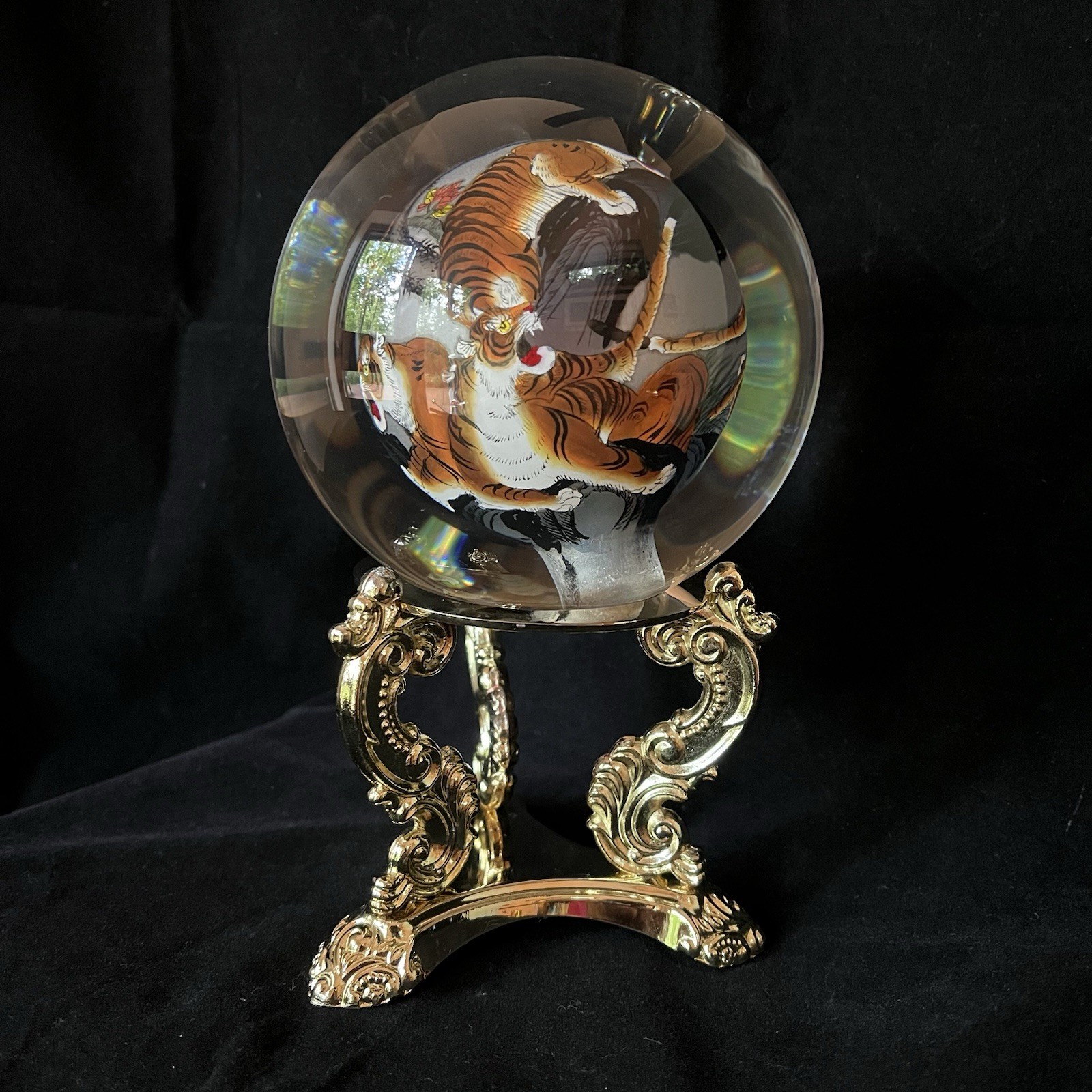 Chinese Glass Globe Five Tigers Inside Painted Reverse Art Lg 4.5in On Gold Base