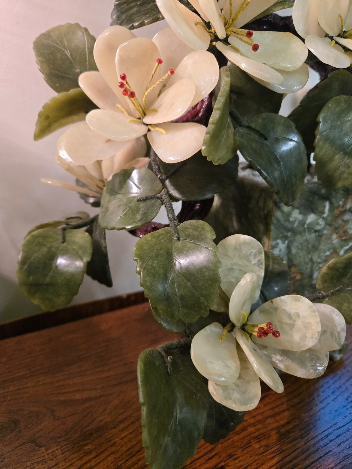 Vintage Jade Bonsai Tree Glass white Dogwood Flowers & Dark Green Leaves