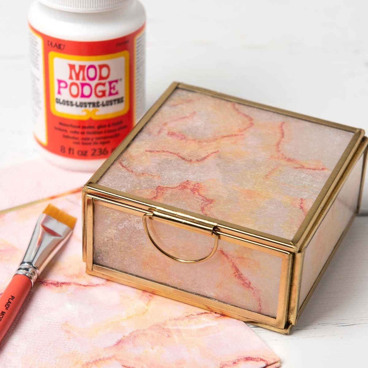 Mod Podge Gloss Waterbase Sealer Glue 16-Ounce Wmcs11202B Finish 16 Oz Pack Of