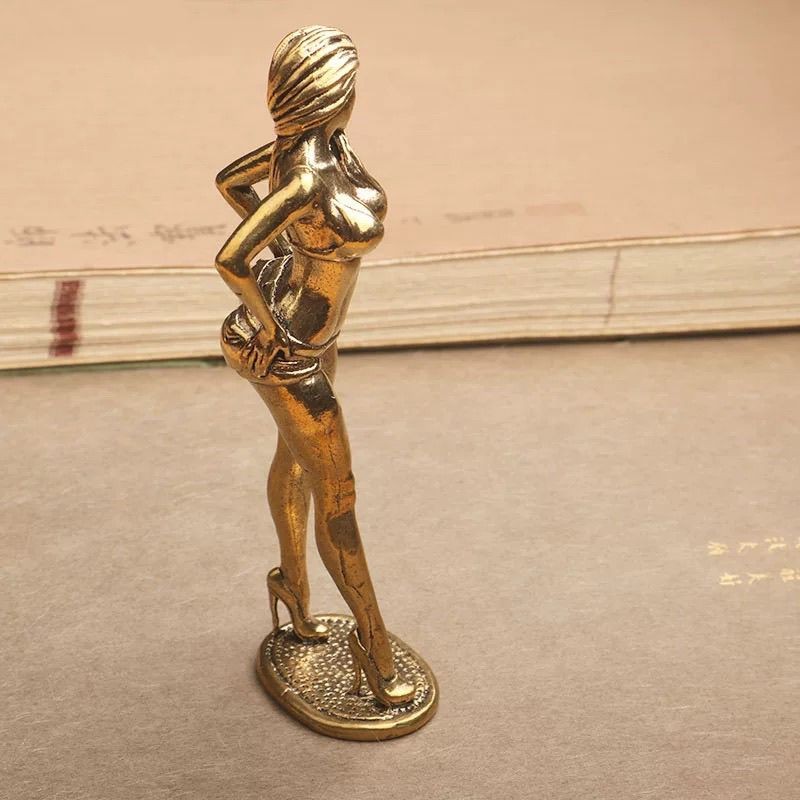 Solid Brass Female Figure Ornament Fashion Model Sculpture Desktop Copper Craft