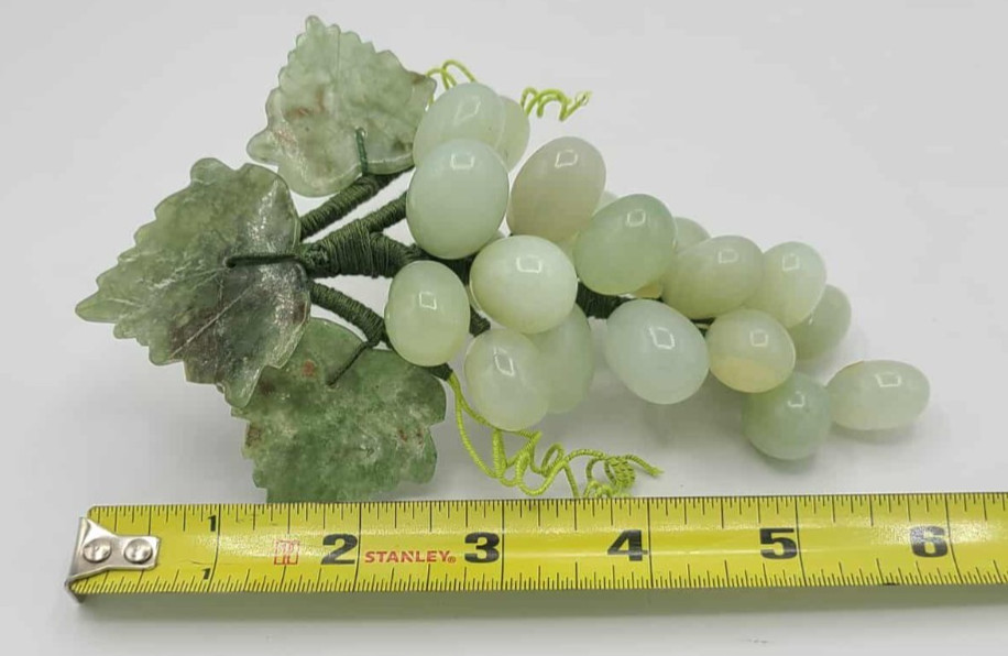 Vtg 1950’s Grape Cluster Hand Carved & Polished Chineese Jade ~6″