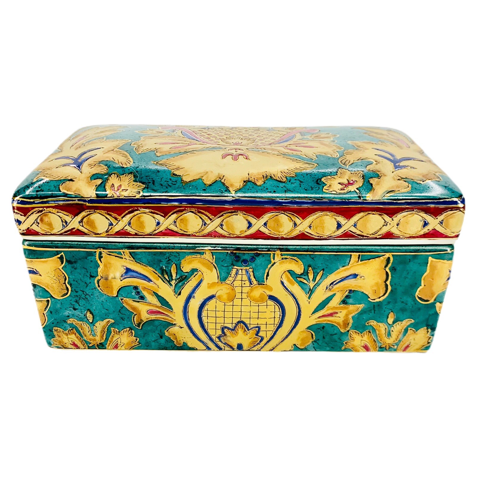 Oriental Accent ceramic box No chips or cracks Asian Art design Gold Inlay