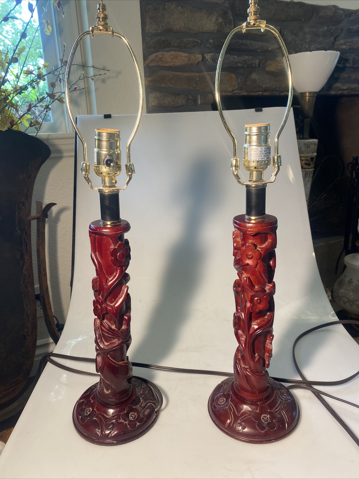 2 Vintage Yi Lin Arts And Treasures Of China Carved Bird / Flowers Table Lamps