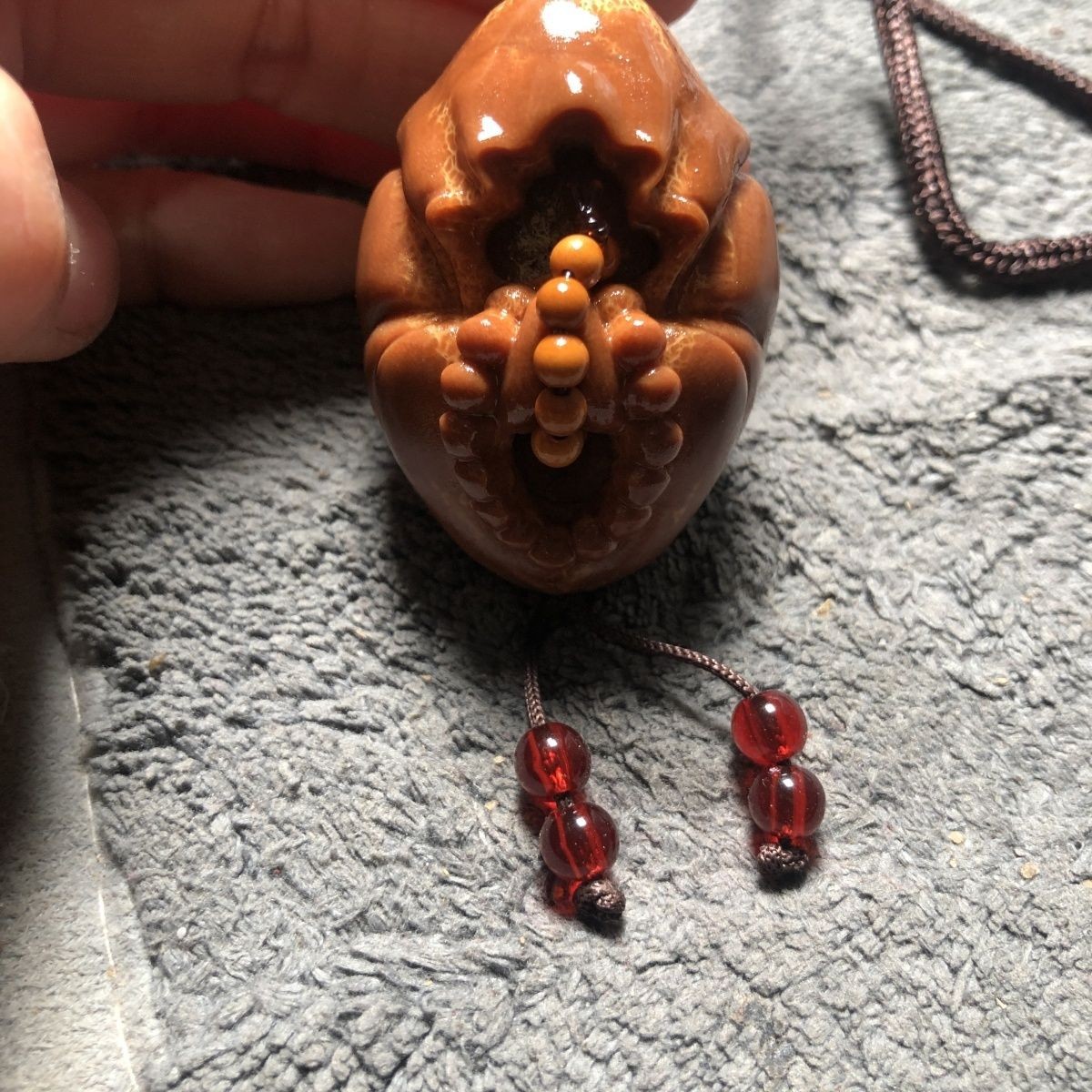 Brazilian Olive Nut Hollow Faceless Buddha Hand Carved Pendant Wenwan Hand Piece