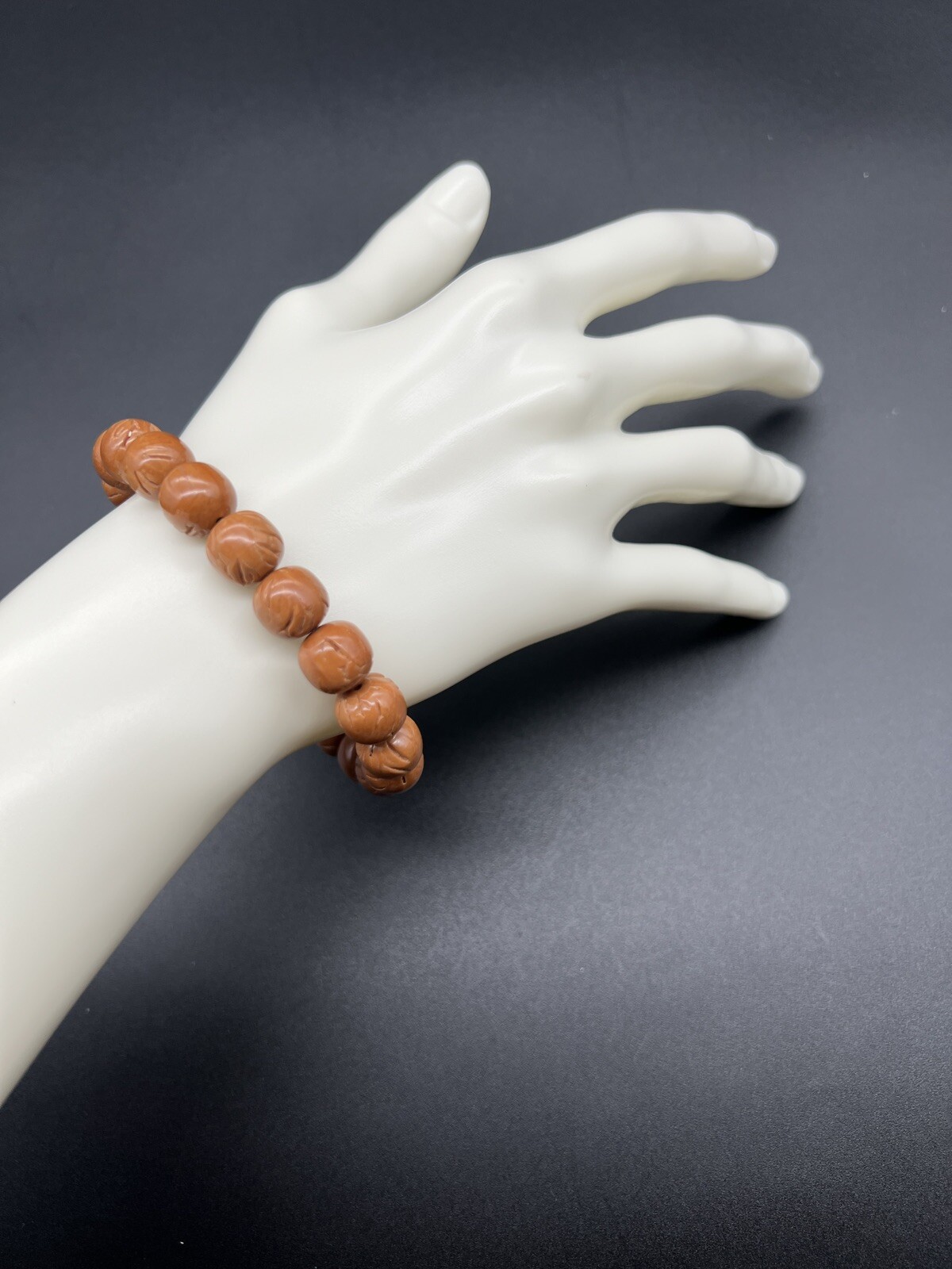11×10.5mm dragon patterned peach pit bracelet 10mm精工老型龙纹桃核手串