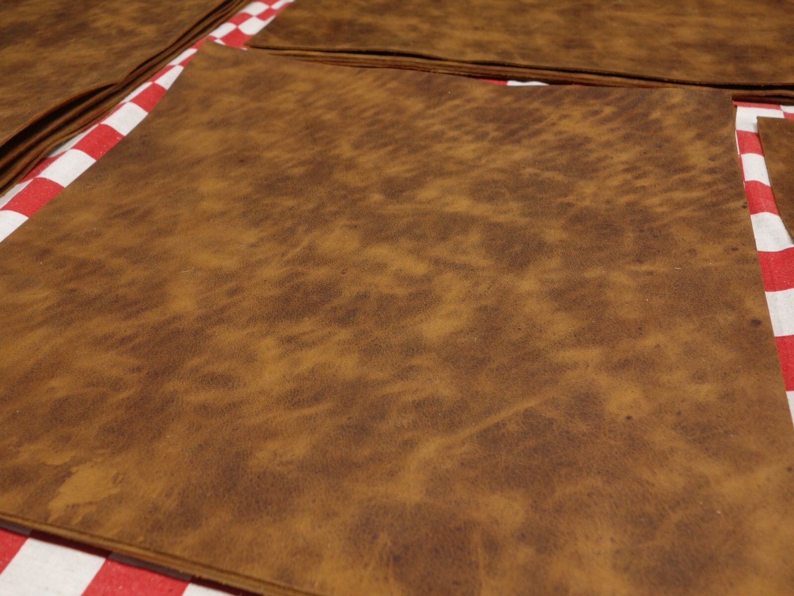 THIN HORWEEN SPICE VINTAGE 3 oz. HORSE LEATHER CUTS. SELECT YOUR SIZE.
