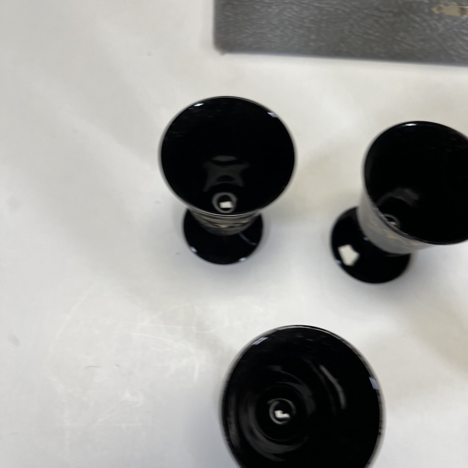 VINTAGE 1940s ASIAN BLACK LACQUER WOOD PLATE & CORDIAL SET UNIQUE