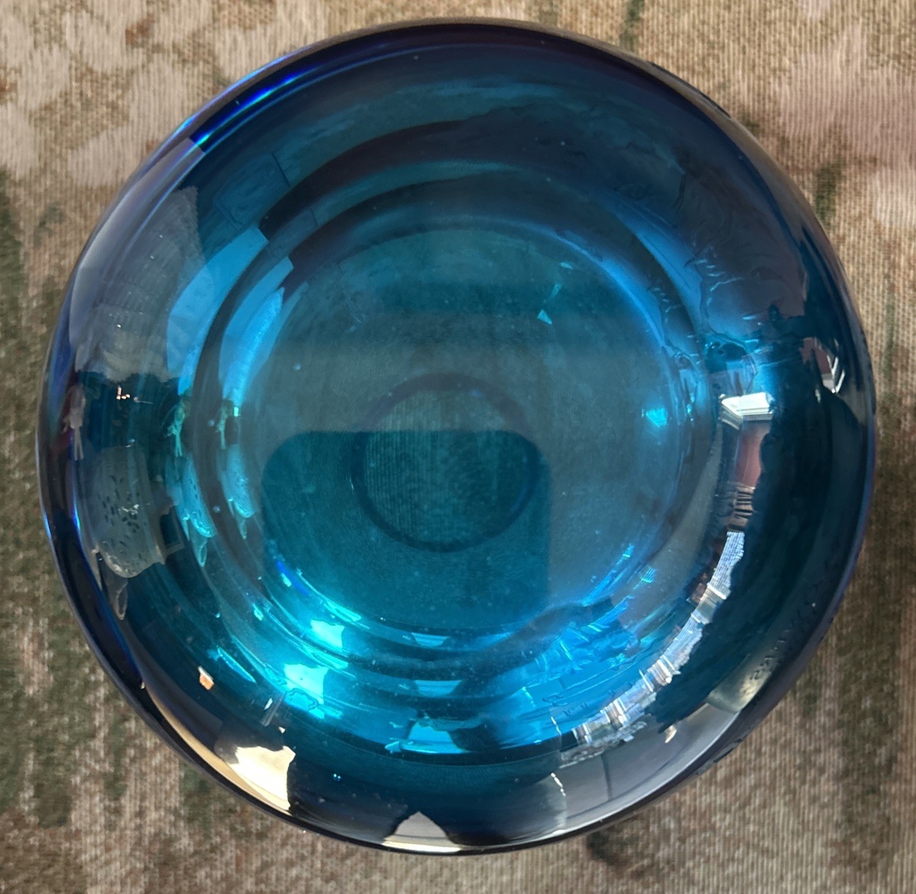 Antique Chinese Art Glass Vase Blue Peking Carved 6.5″ High Etched W/ Wood Stand