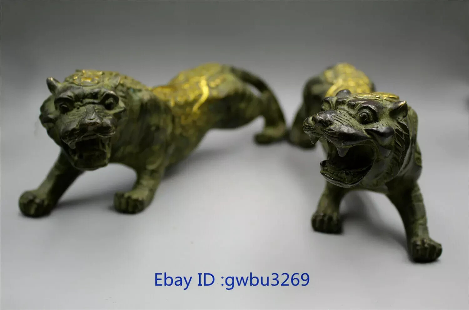 Fengshui A pair Delicate Chinese Bronze Gilded handwork Money Tiger Statue