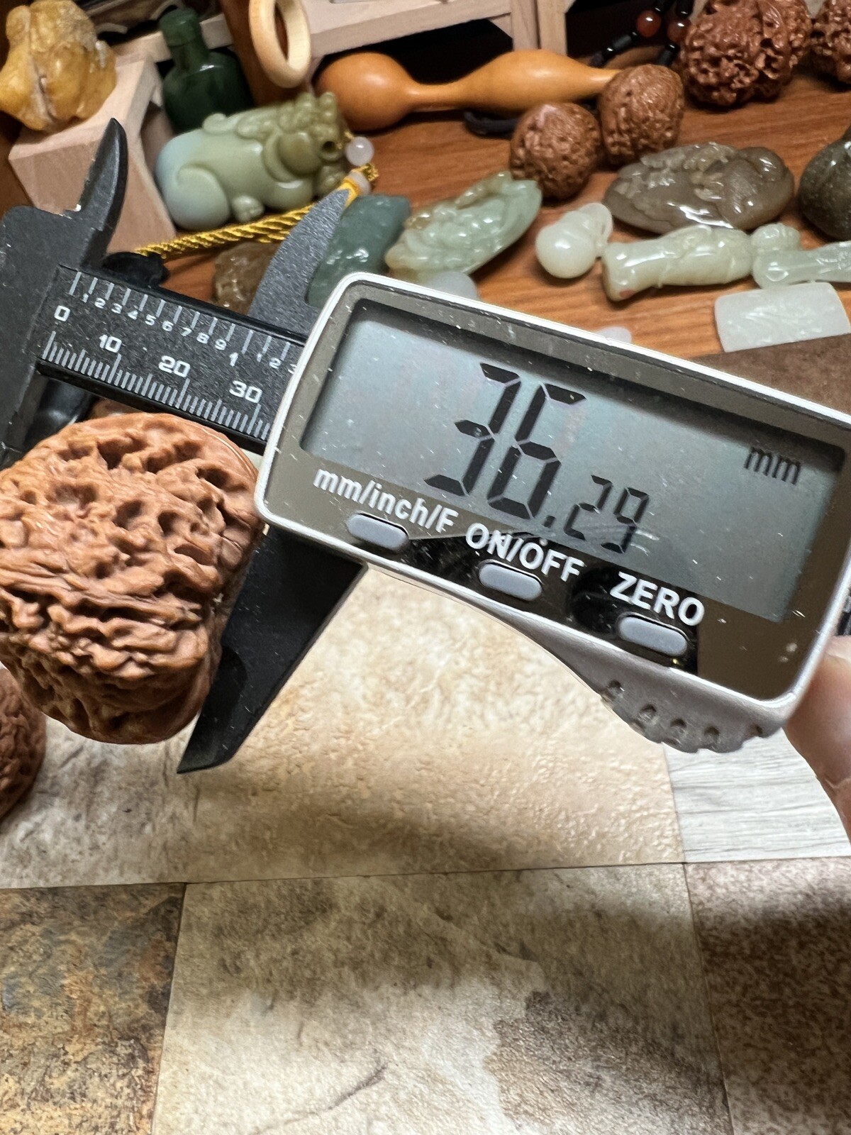 Pair of Match Chinese Health Walnut Collection41×40×36mm 精配文玩核桃～南疆石