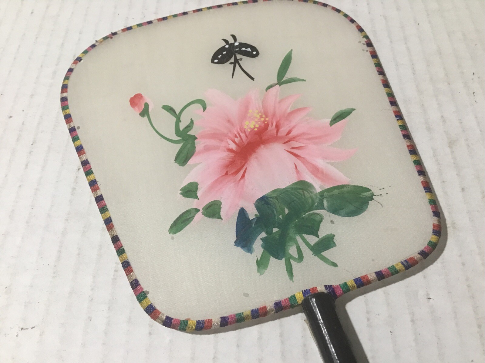 4 Vintage Silk Fans Pandas – Flower – Sea Scape – Sea Life.