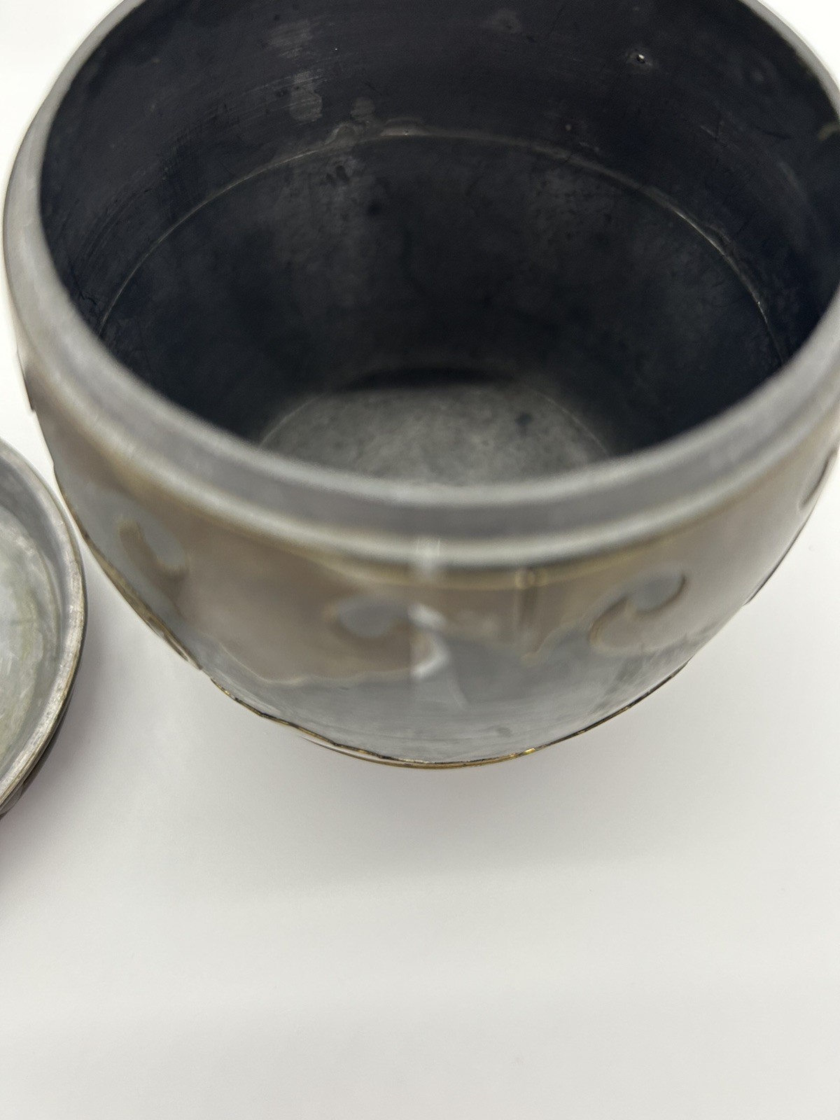 Vintage Chinese Solid Pewter & Brass 3.5” Ornate Tobacco Jar Tea Caddy Hong Kong