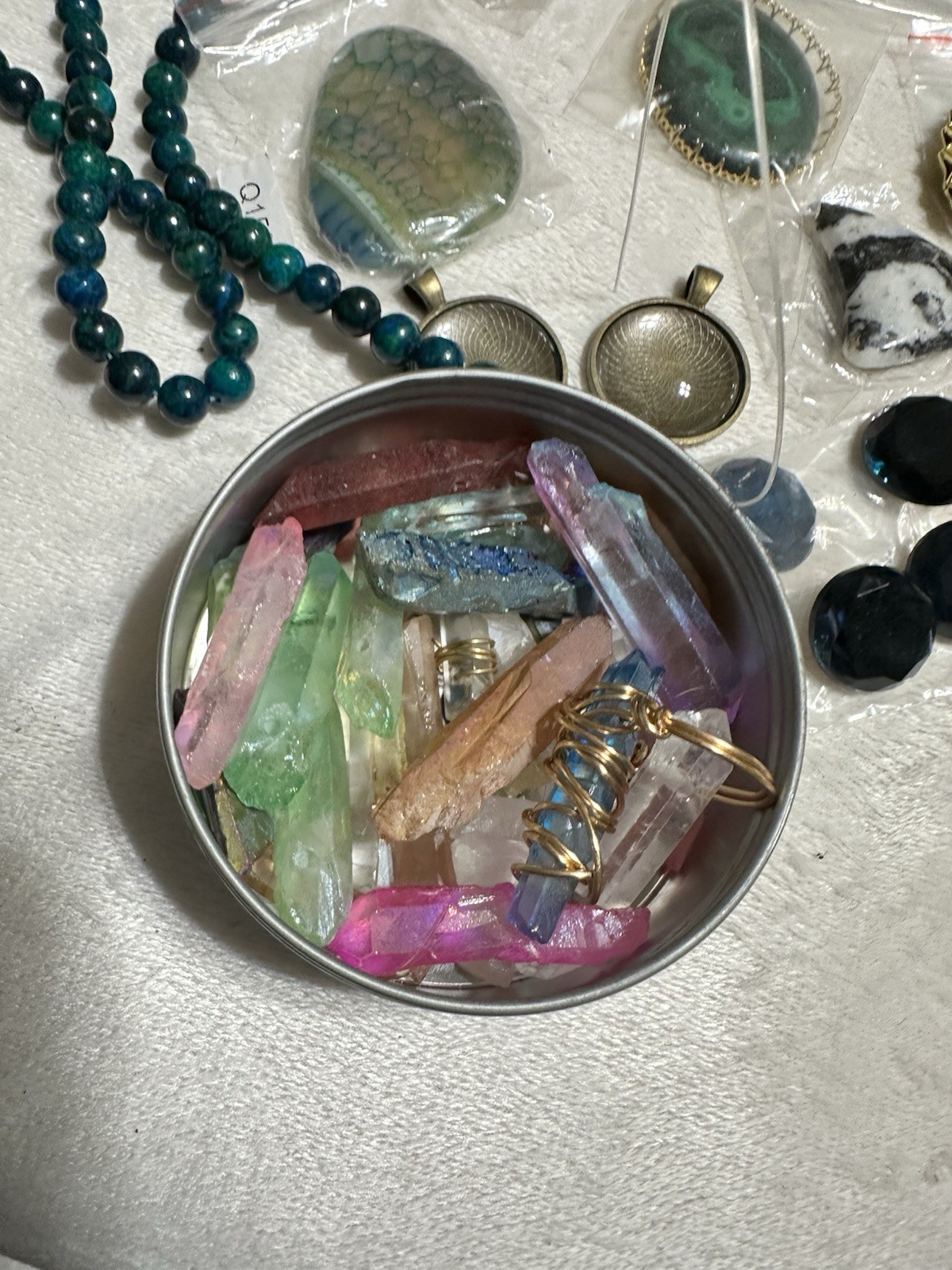 Lot 2lbs + Misc Stones Beads Jasper Jade Chrystal Jewelry Craft New Old Stock