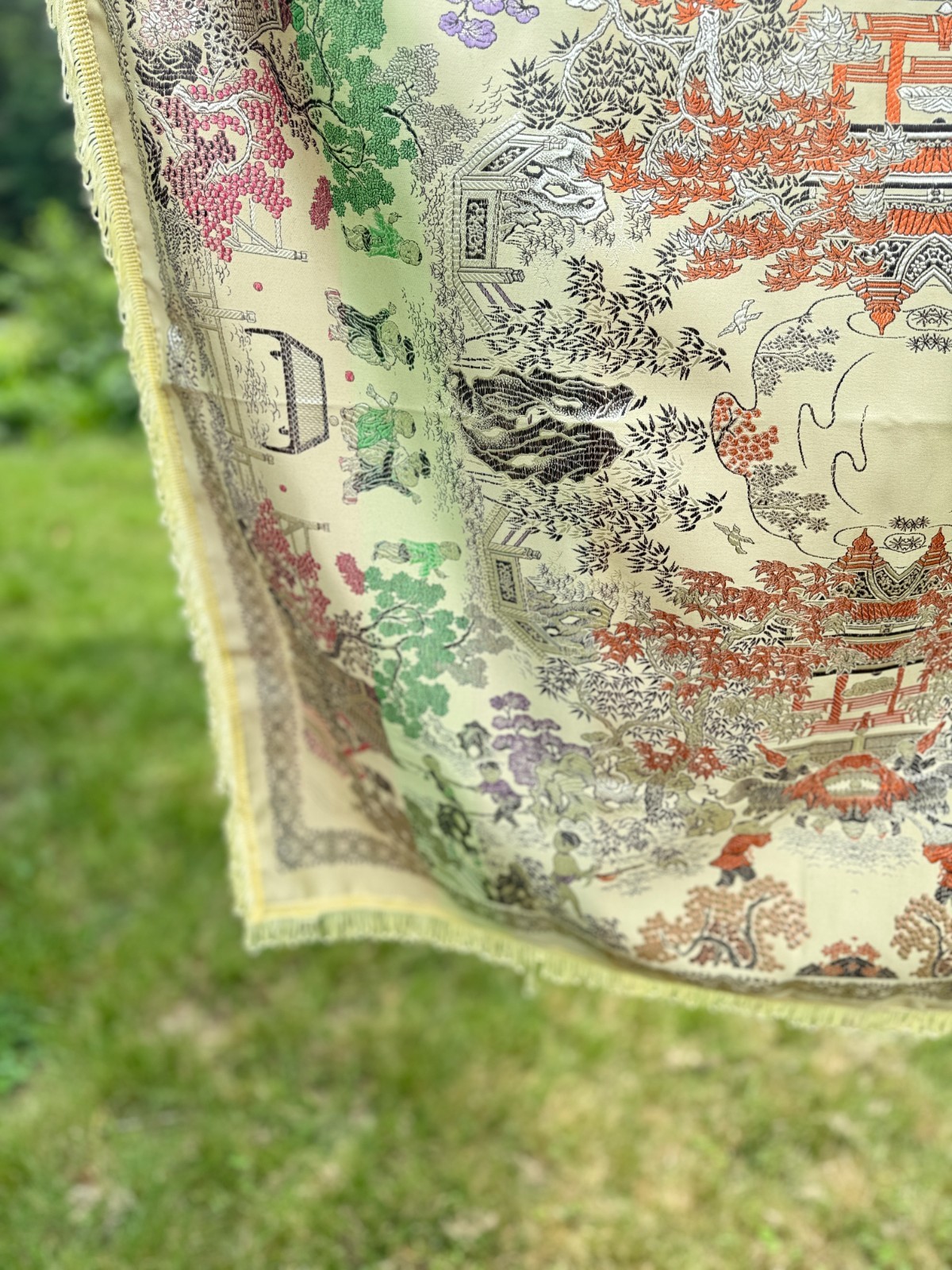 Vintage Chinese Silk Brocade China Tapestry Table Cloth 38inch Square Excellent