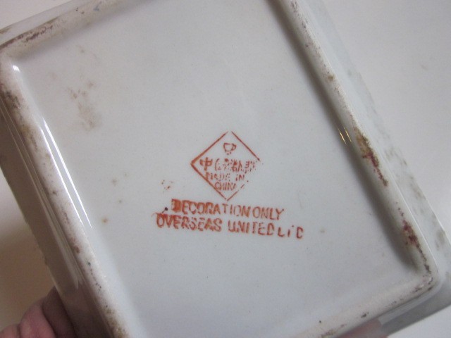 Vintage OVERSEAS UNITED LTD CHINESE EXPORT CERAMIC RECTANGULAR ASHTRAY PRINCESS