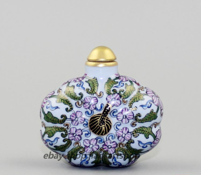 China Porcelain Hand Painted Depict Gold Famille Rose Pumpkin Vine Snuff Bottle
