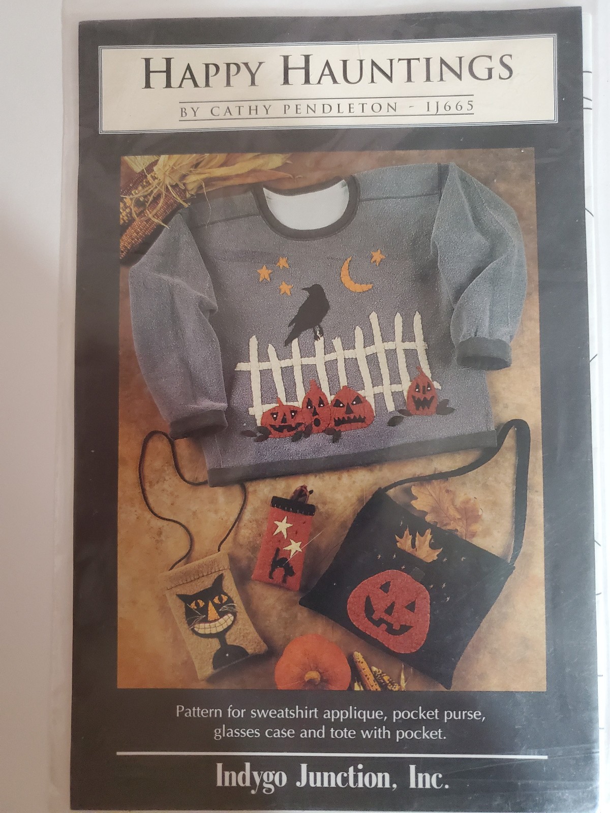Indygo Junction Happy Hauntings 665 Autumn Halloween sewing clothing decoration