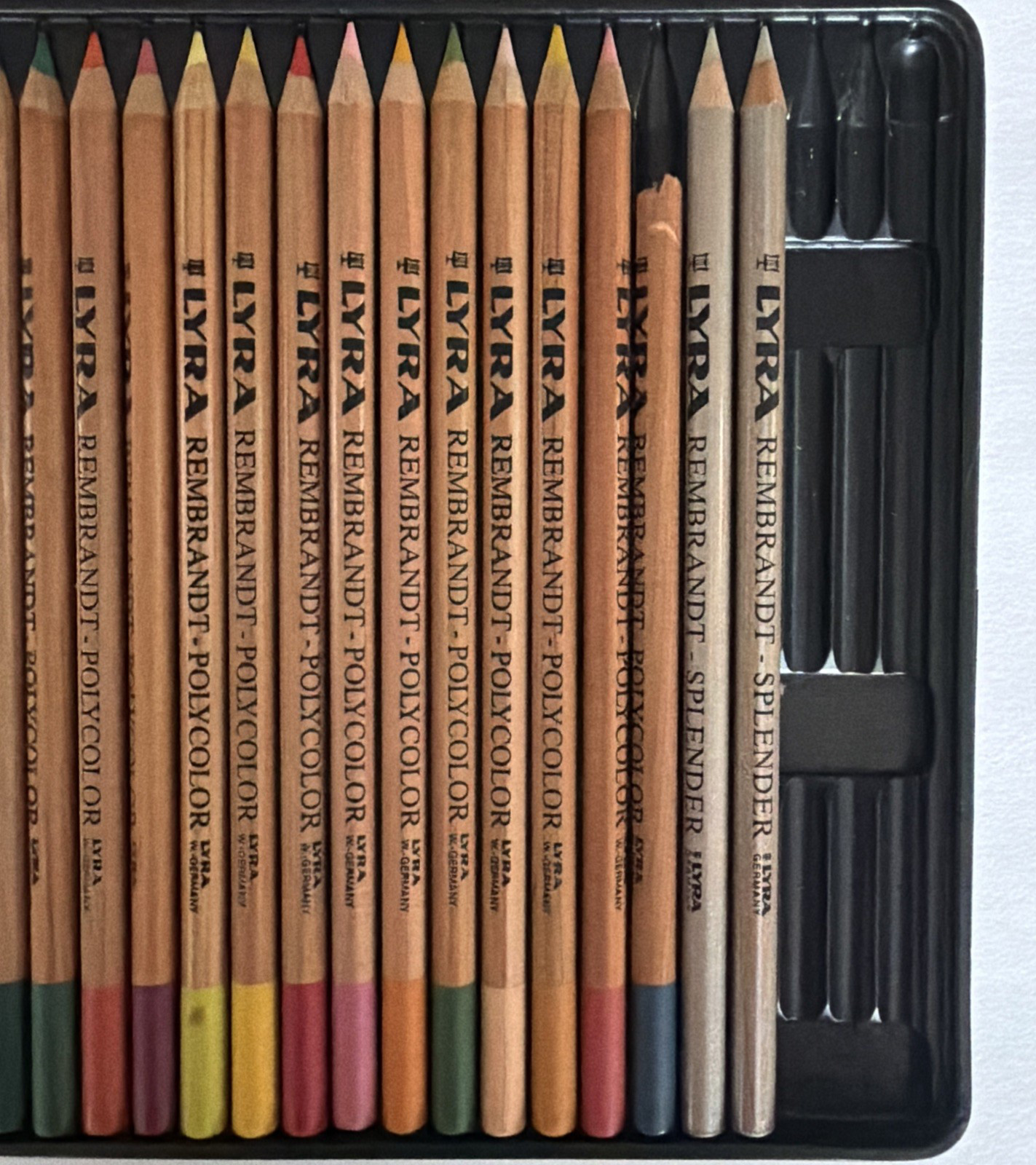 Lyra Rembrandt Set 72 Polycolor Pencils Assorted Colors in Box Artist Supplies