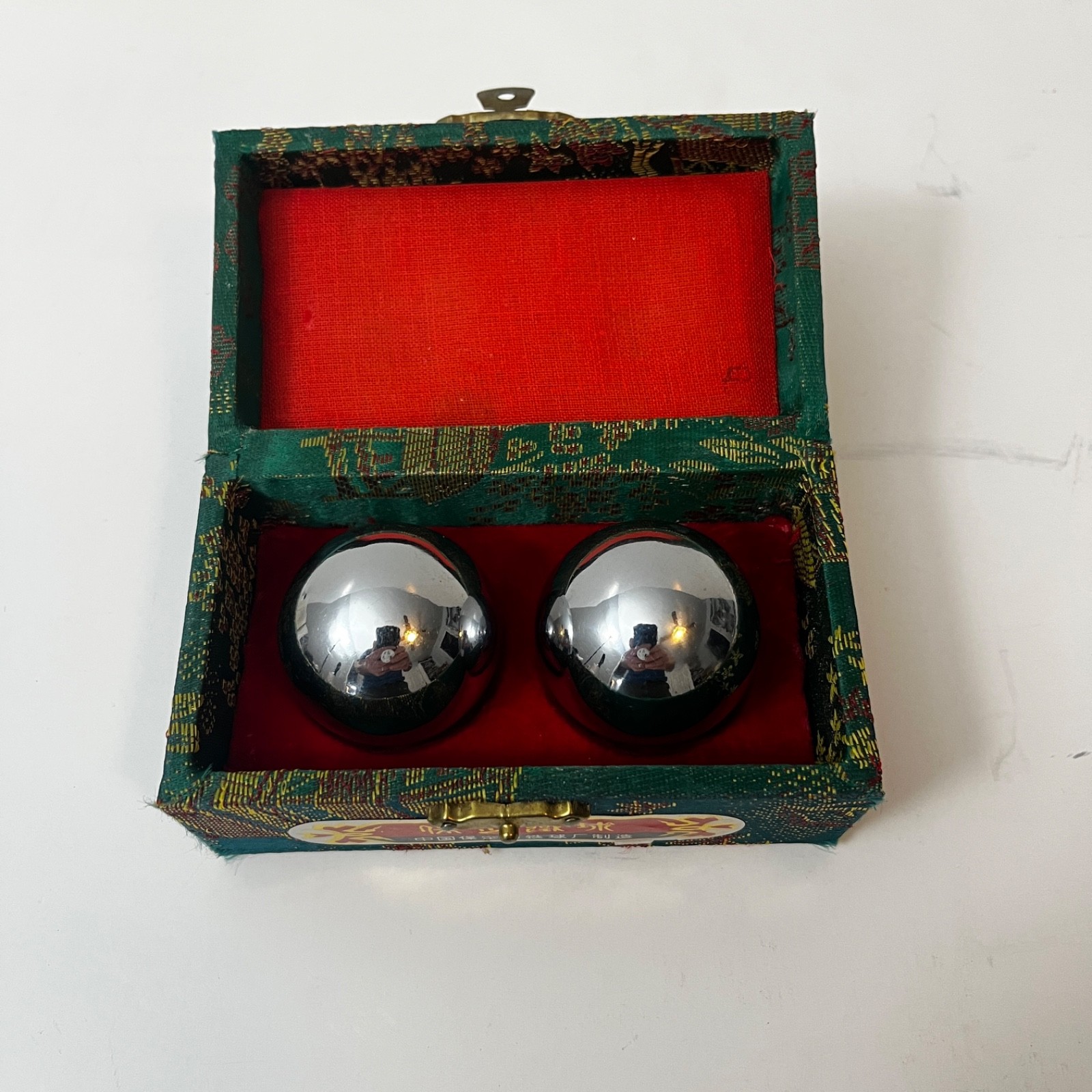 Shouxing Baoding Balls Chrome Steel Pair w/ Brocade Box, Chime