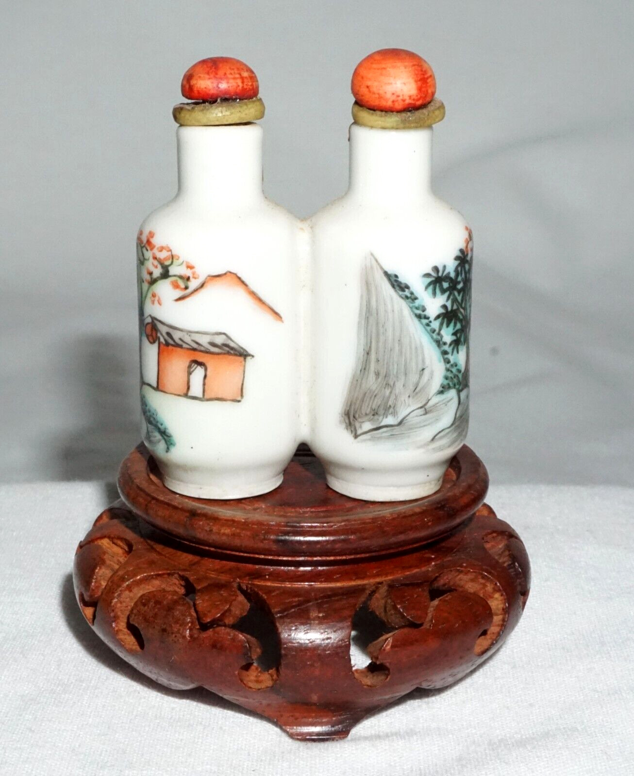 Antique Chinese Porcelain Snuff Bottle w. Landscape & Marks on Base (LLA) IC