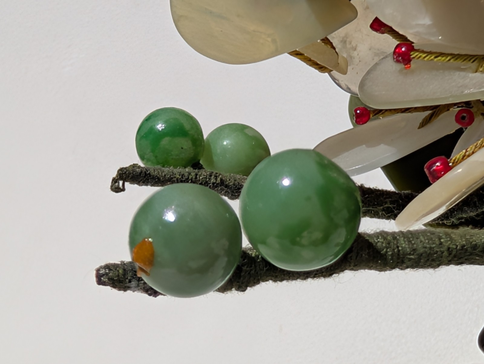 Vtg 1960’s Chinese Export Jade, Jadeite, Agate, Carnelian & Quartz Bonsai Tree