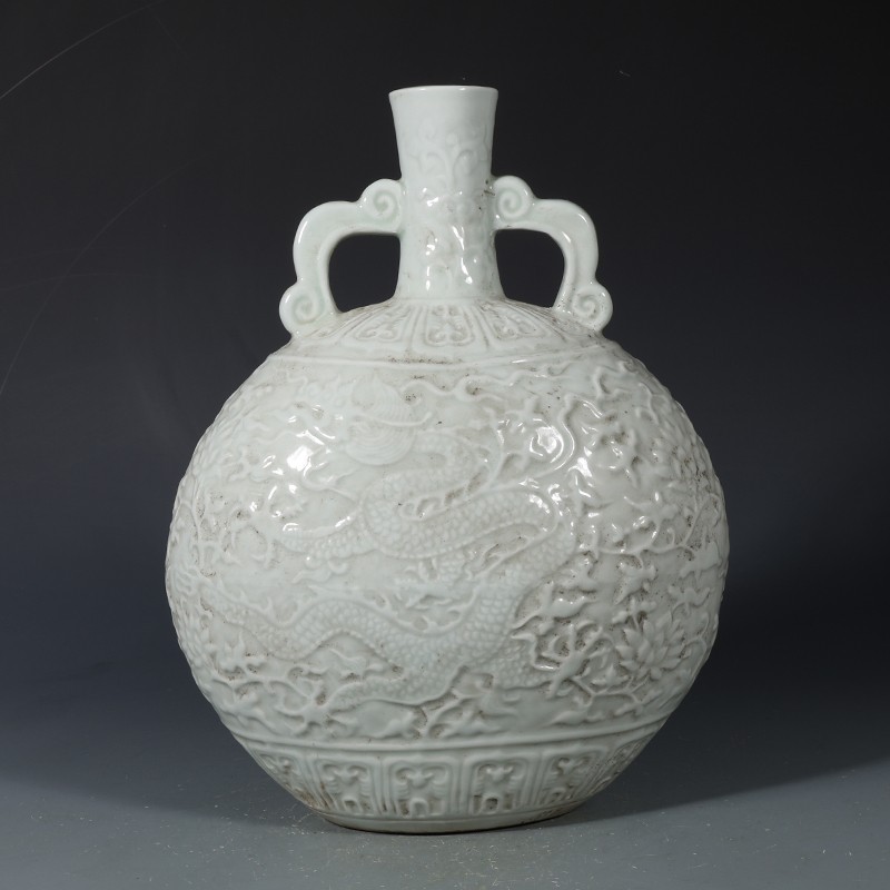 11.4″ China Ming Lovely White Glaze Porcelain Carve Animal Dragon Vase