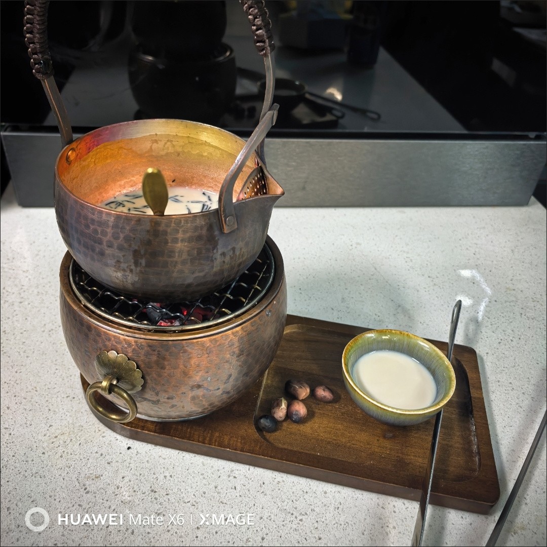 Pure Copper 550ml Tea Kettle Vintage Hammered Handle Pot