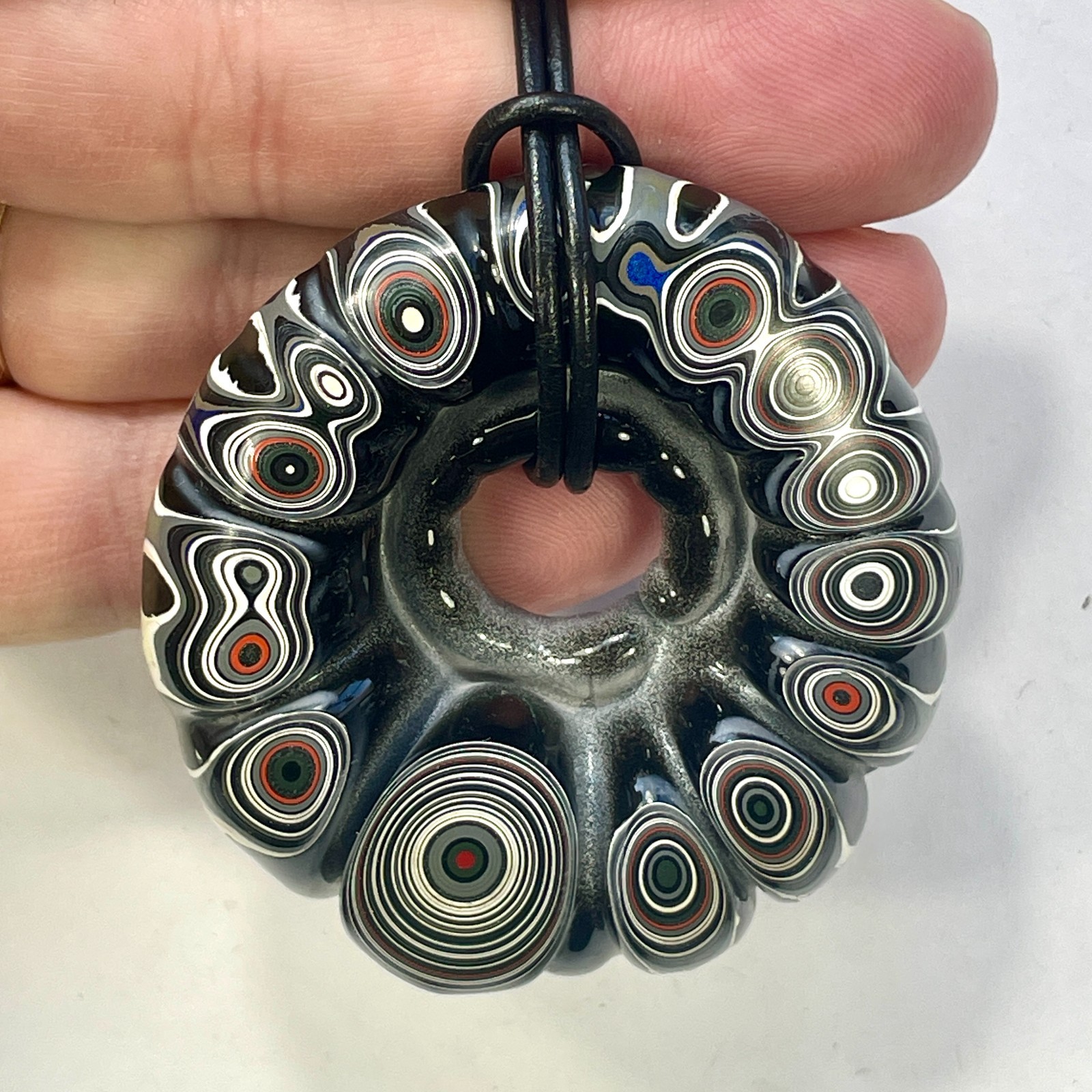 DVH Rare Michigan 15 Bulls Eye Fordite Buck Hole Donut Bead Pendant Chv Frd Jp