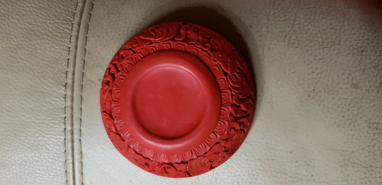 EXQUISITE “Round Cinnabar Trinket Box” with a Phoenix Design on Lid