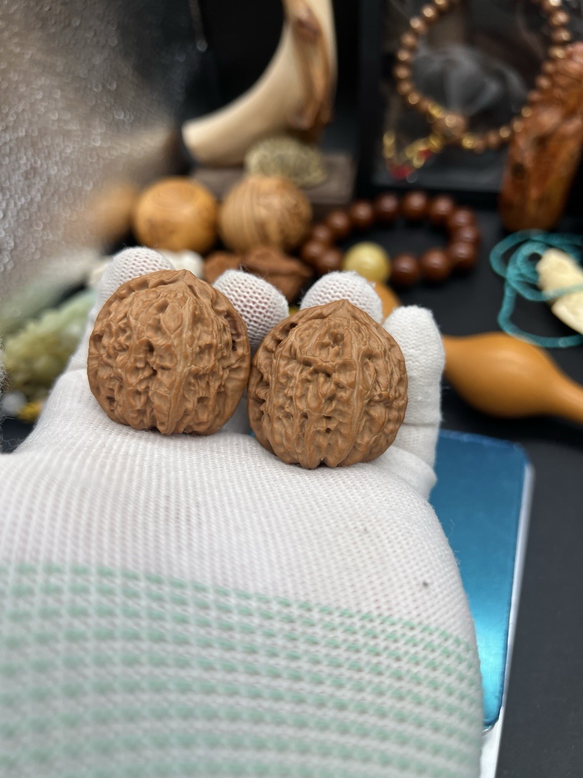 Pair of Match Chinese Health Walnut 36×35×36mm 精配文玩核桃～全品小众无名