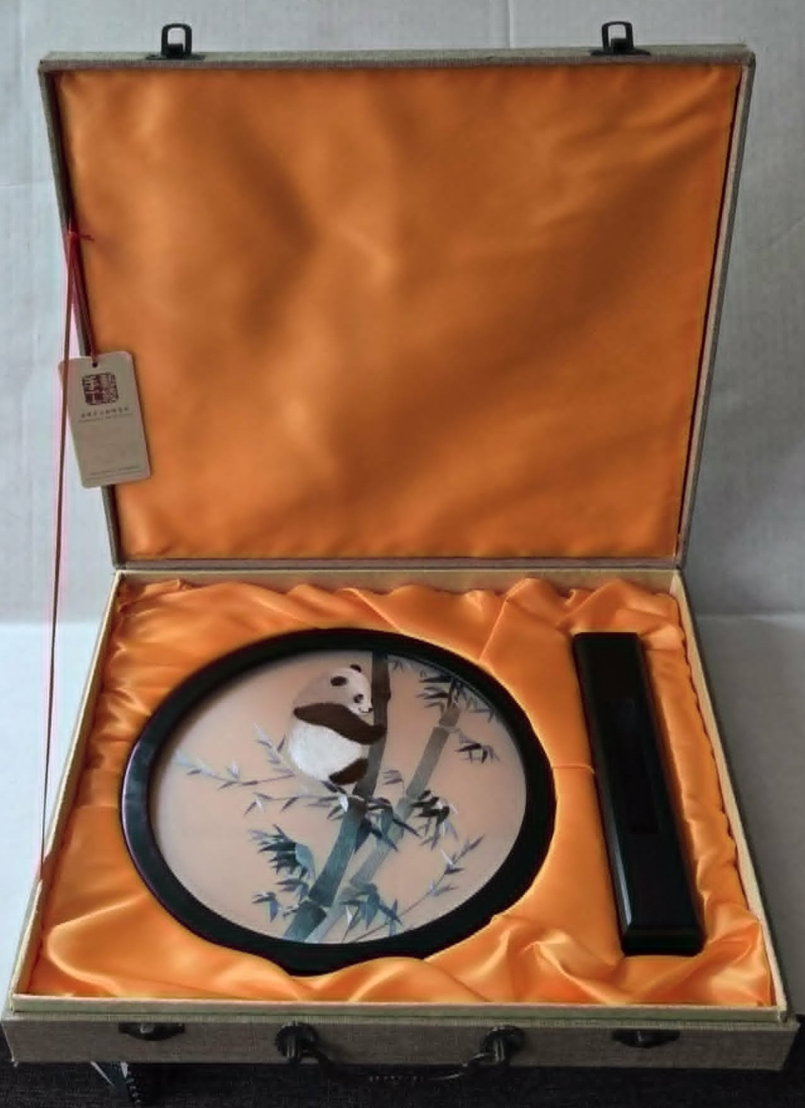 Vintage Chinese Panda Suzhou Double Sided Silk Embroidery Wooden Screen #HC250