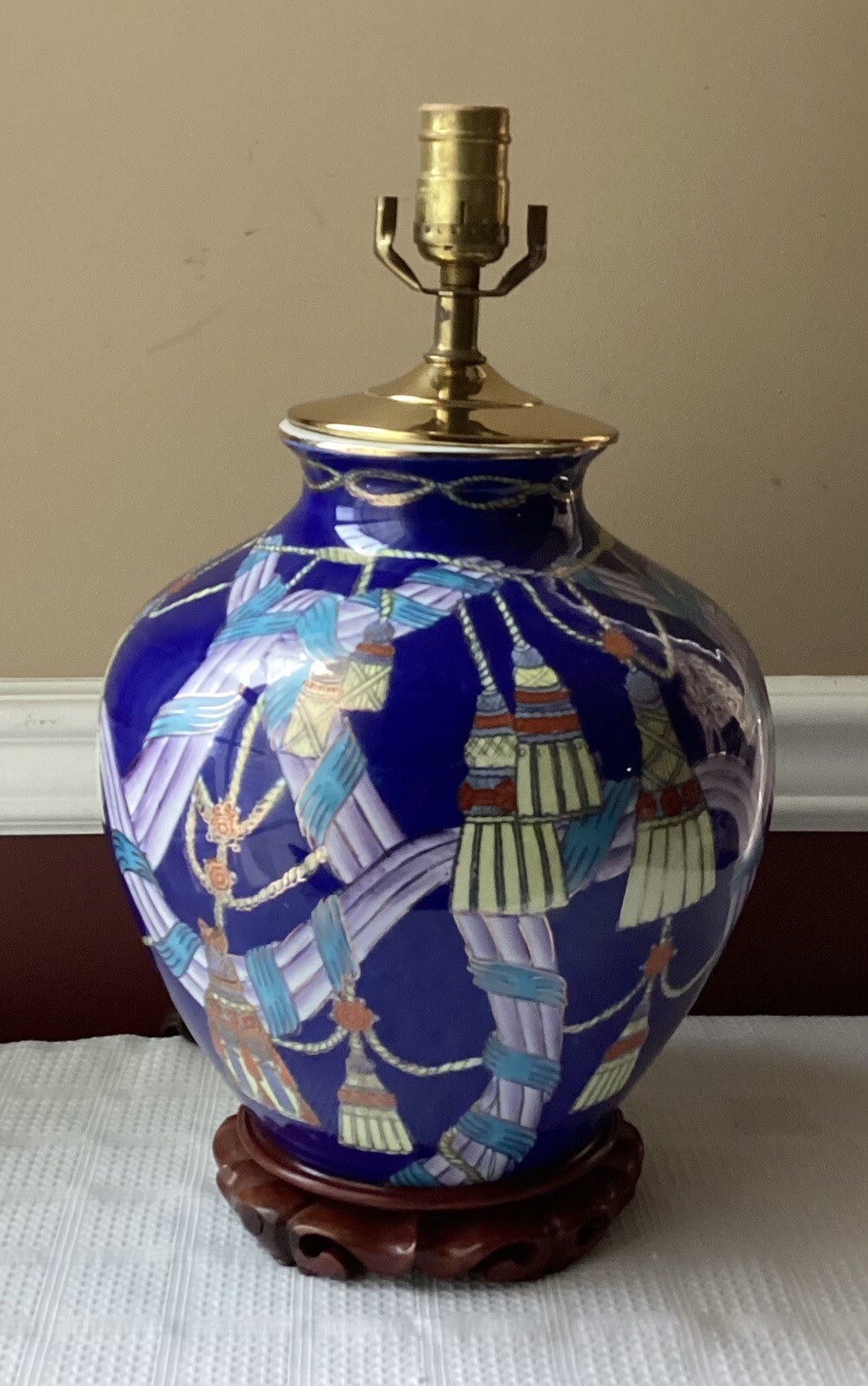 VTG Chinese Cobalt Blue Porcelain Vase Lamp Hand Painted Tassels Ribbons, 16.75”