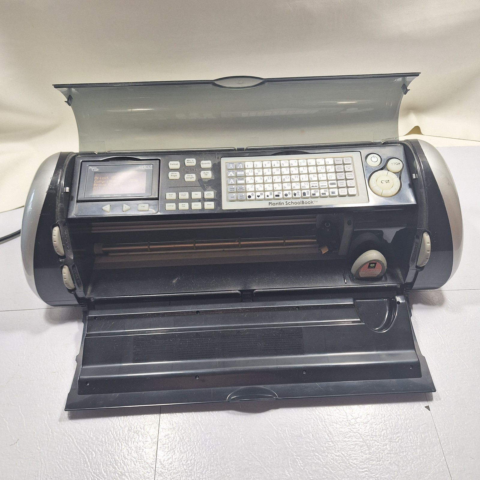 Cricut Expression Provo Craft 24″ Personal Electronic Cutter