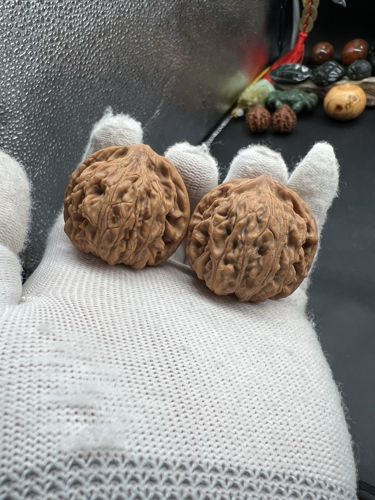 Pair of Match Chinese Health Walnut 40×38.5×36mm 精配文玩核桃～玉龙🐉粗筋狮子头