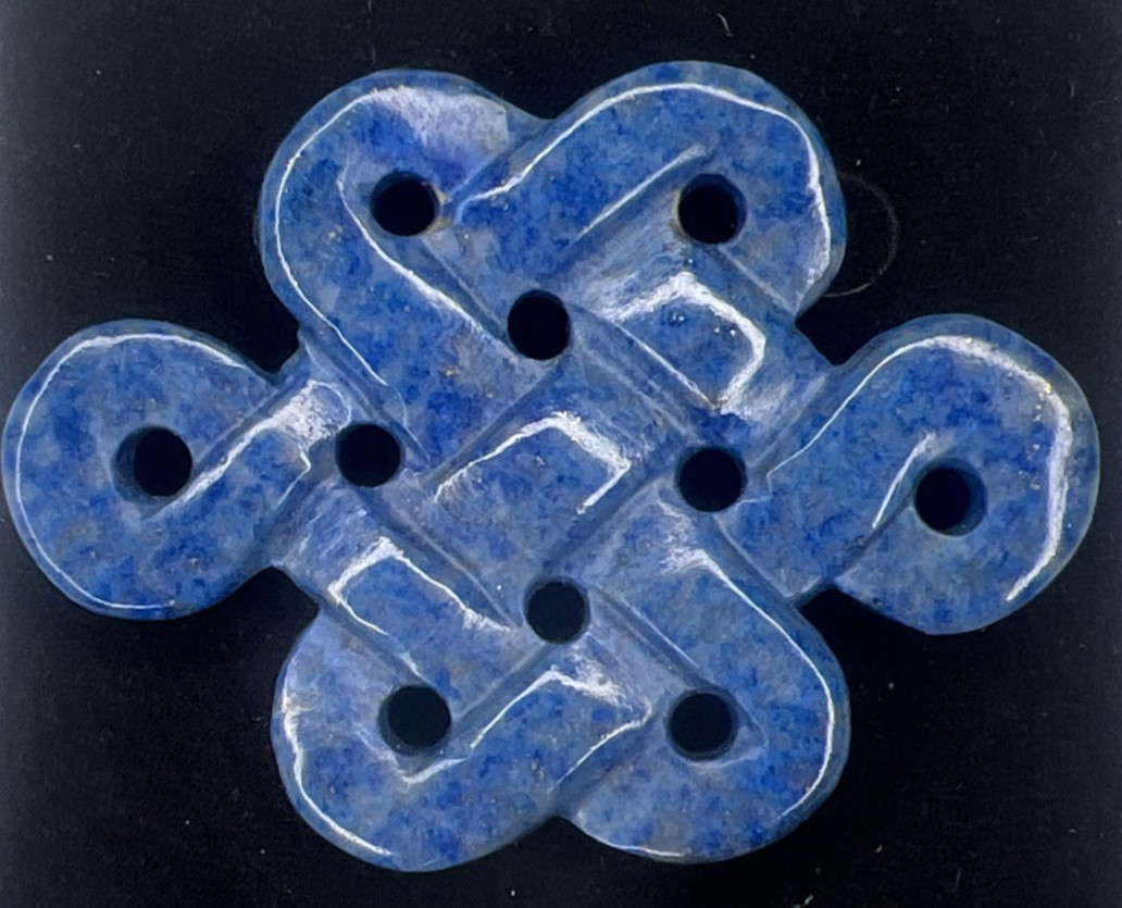 CHINESE CARVED LAPIS LAZULI ENDLESS KNOT PENDANT