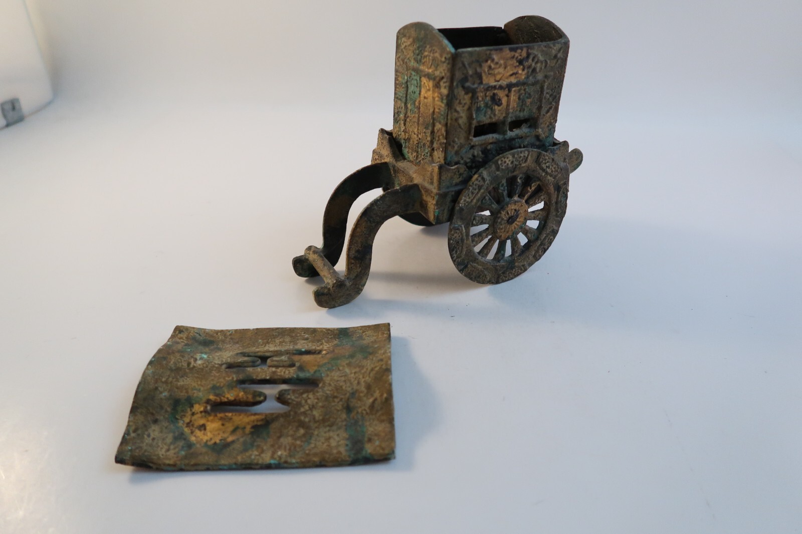 Vintage Asian Rickshaw Figurine Cart Metal Trinket Jewelry Box – Removable Lid