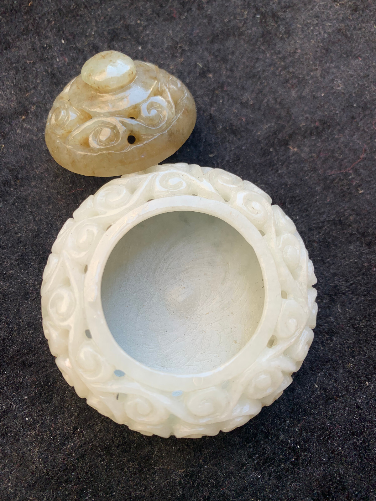 Wonderful Chinese HeTian White Jade Hand Made Hollowing Little Incense Burner